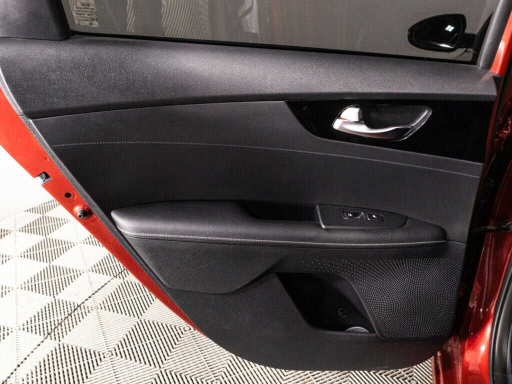 Купить Kia Cerato с пробегом. Фото: #23