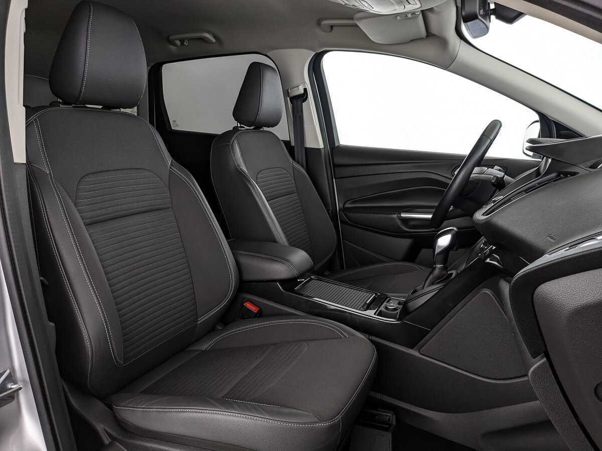 Купить Ford Kuga с пробегом. Фото: #21