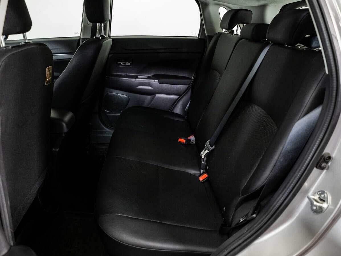 Купить Mitsubishi ASX с пробегом. Фото: #8