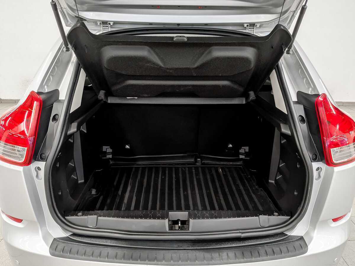 Купить Lada (ВАЗ) XRAY с пробегом. Фото: #9