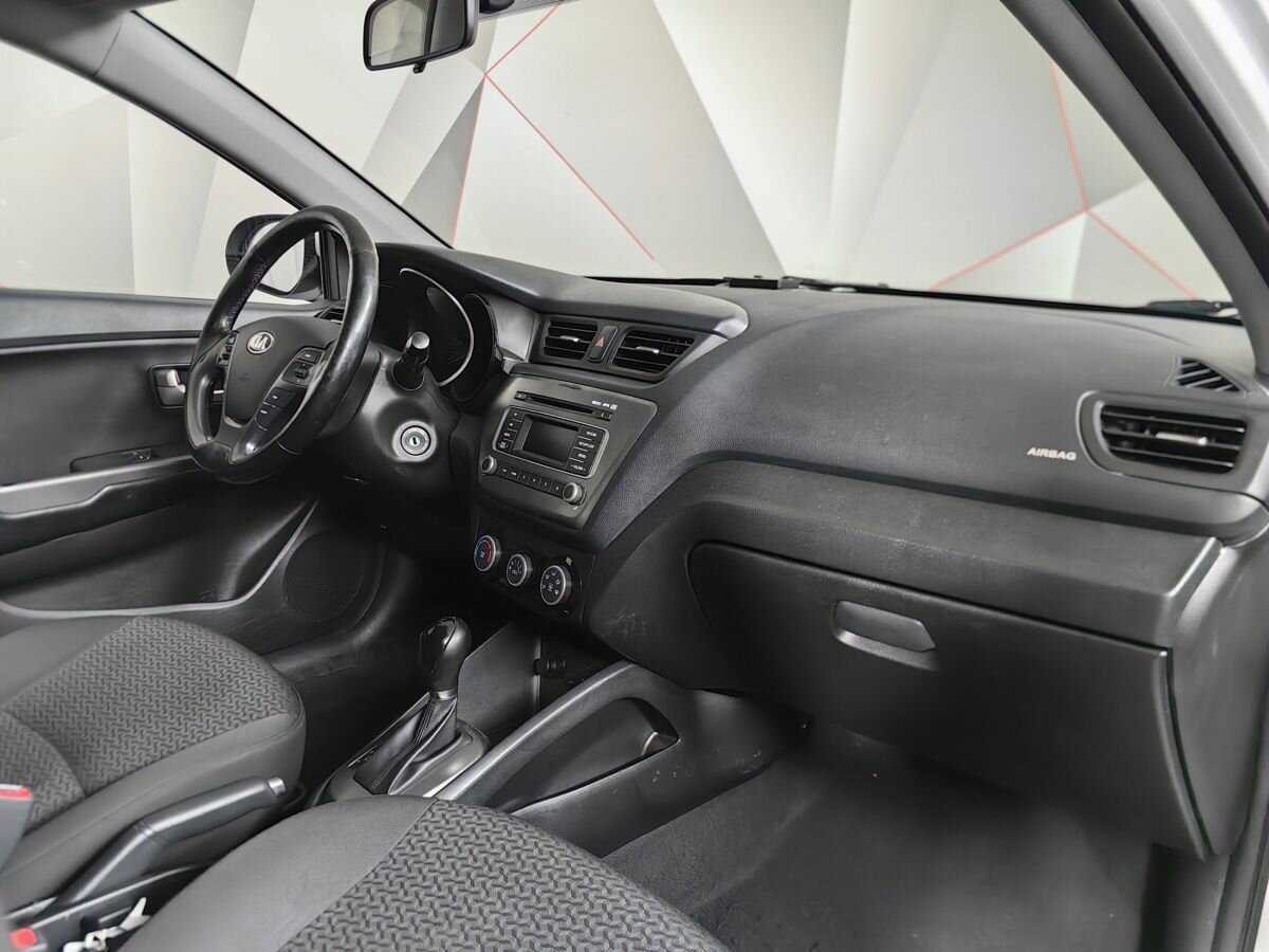 Купить Kia Rio с пробегом. Фото: #8