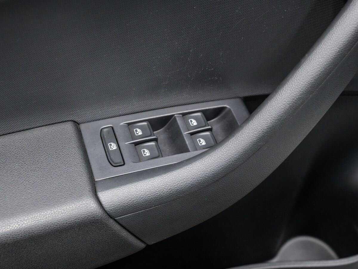 Купить Skoda Rapid с пробегом. Фото: #15