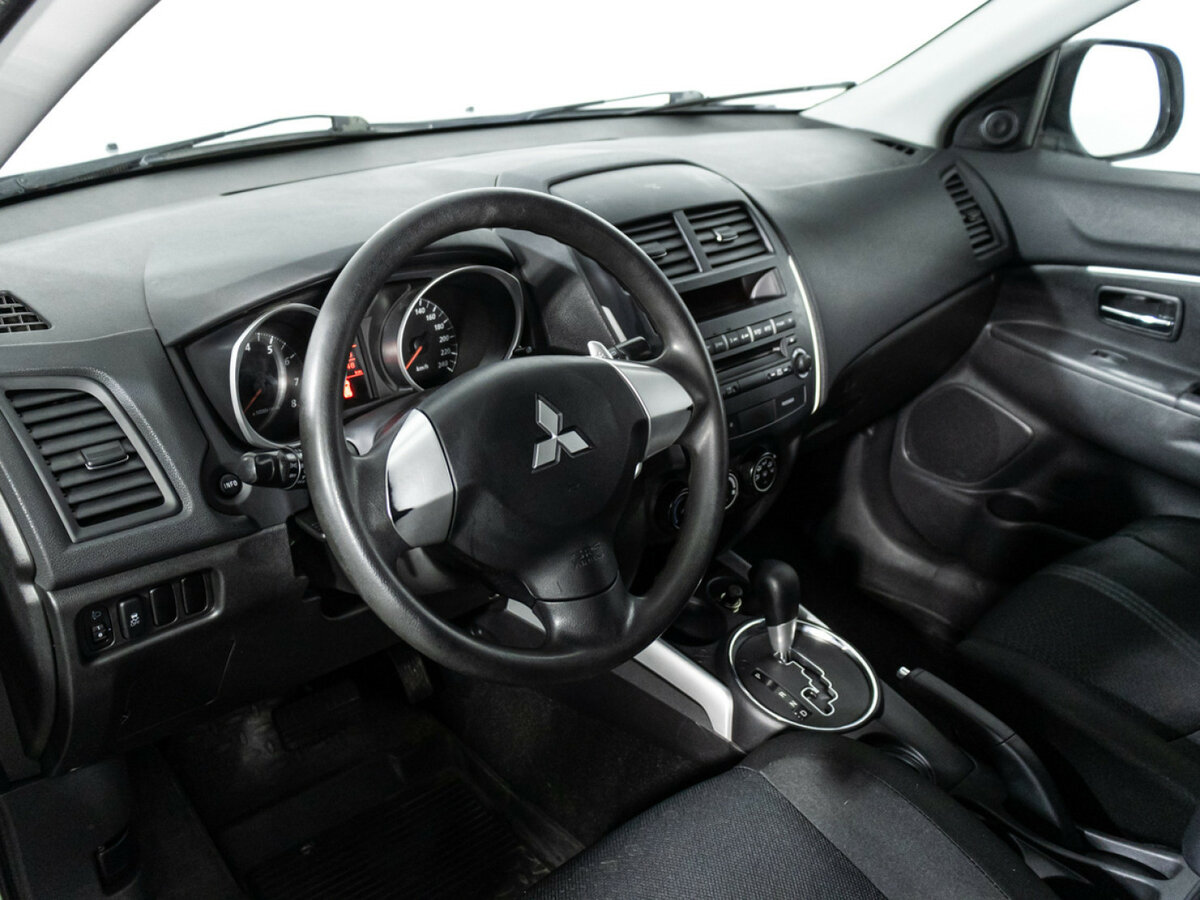 Купить Mitsubishi ASX с пробегом. Фото: #10