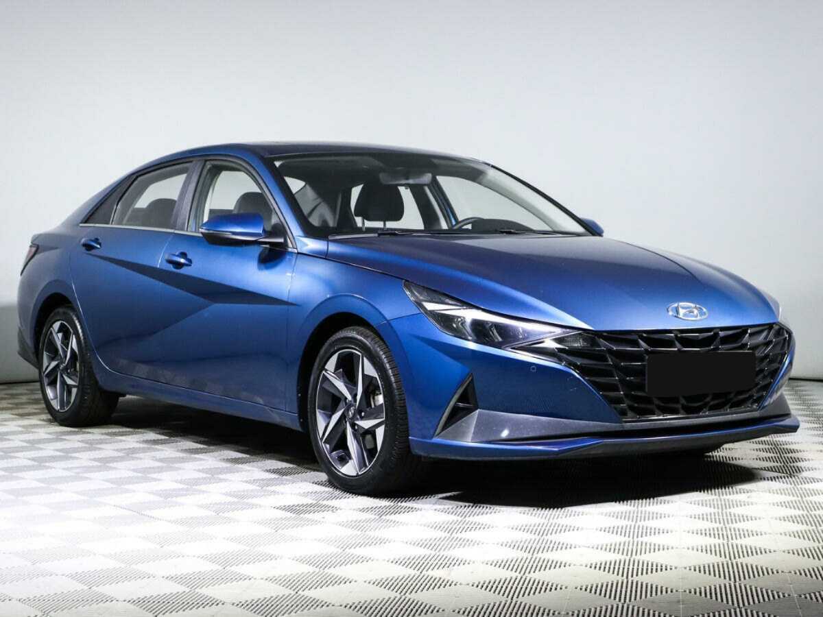Купить Hyundai Elantra с пробегом. Фото: #2