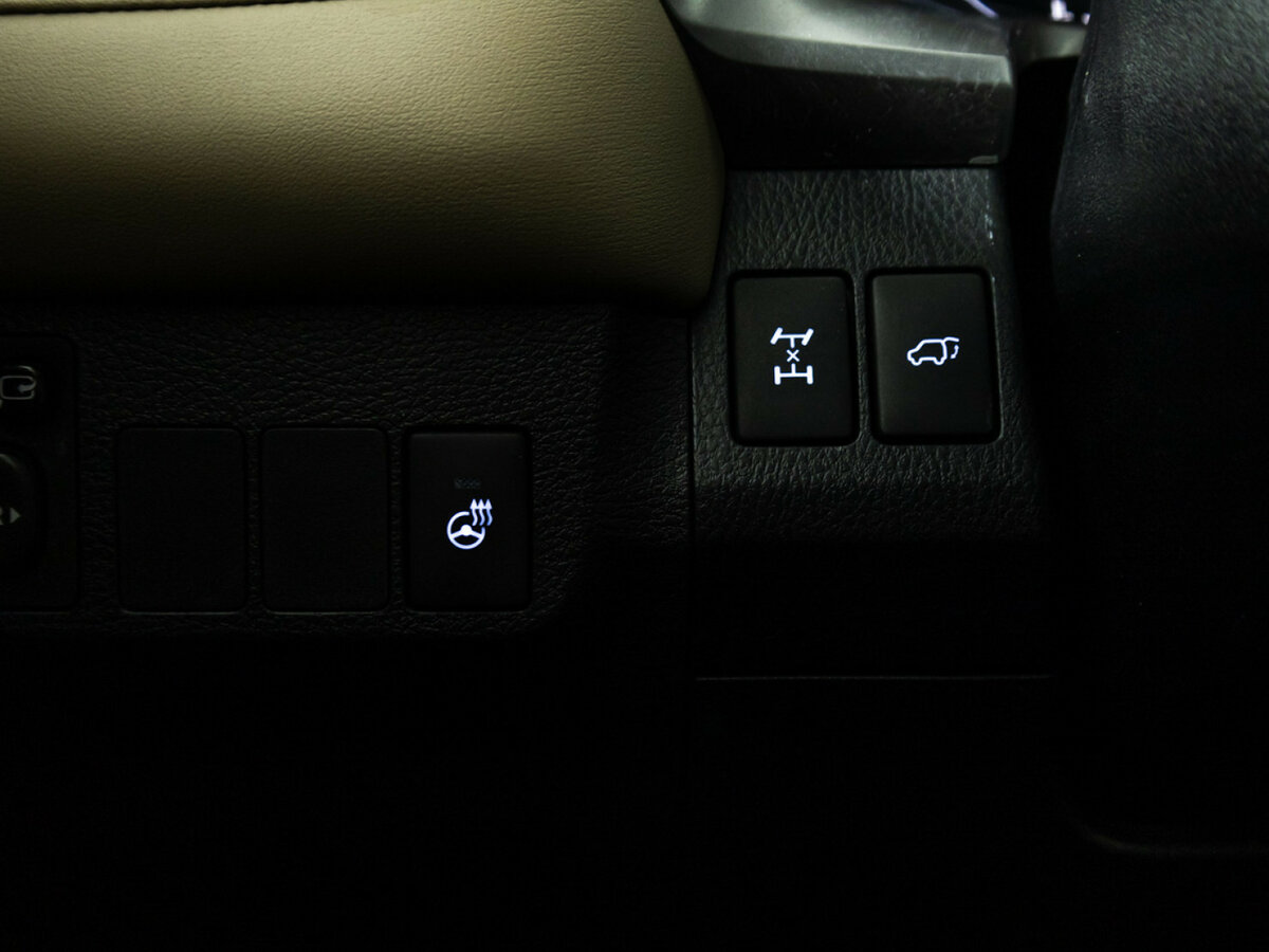 Купить Toyota RAV4 с пробегом. Фото: #16