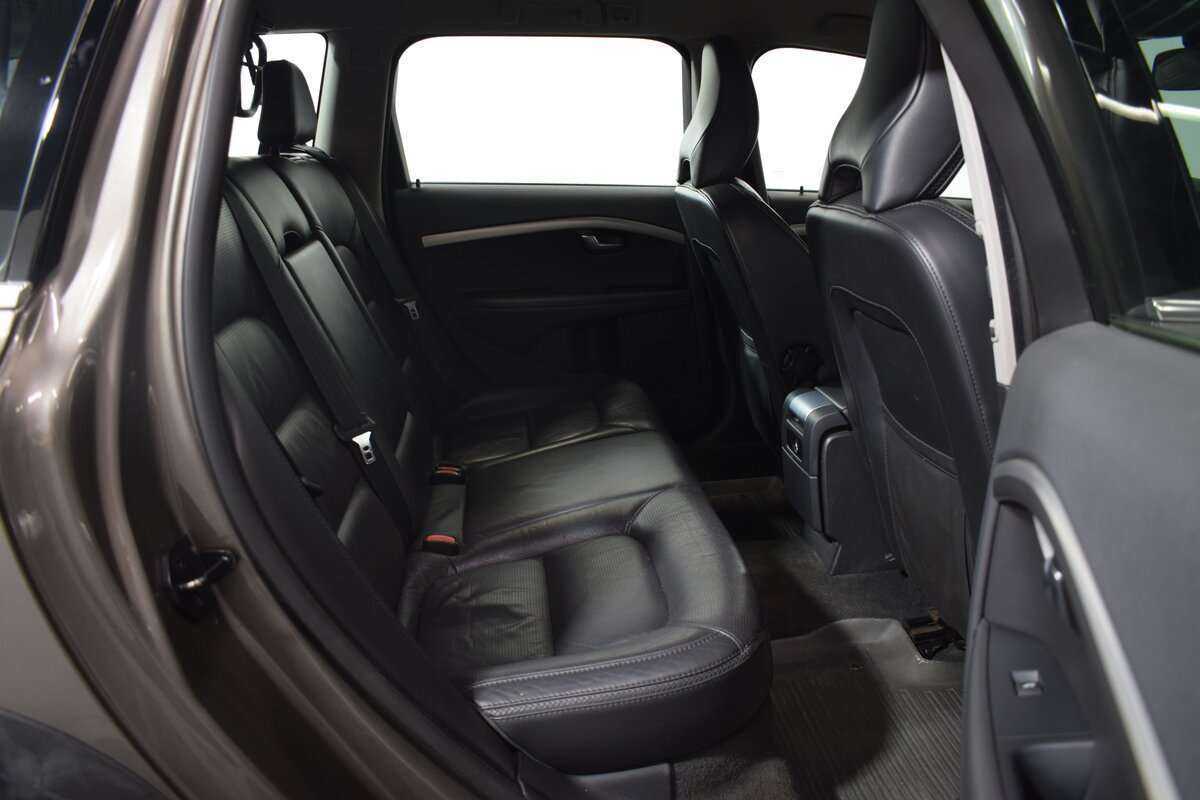 Купить Volvo XC70 с пробегом. Фото: #18