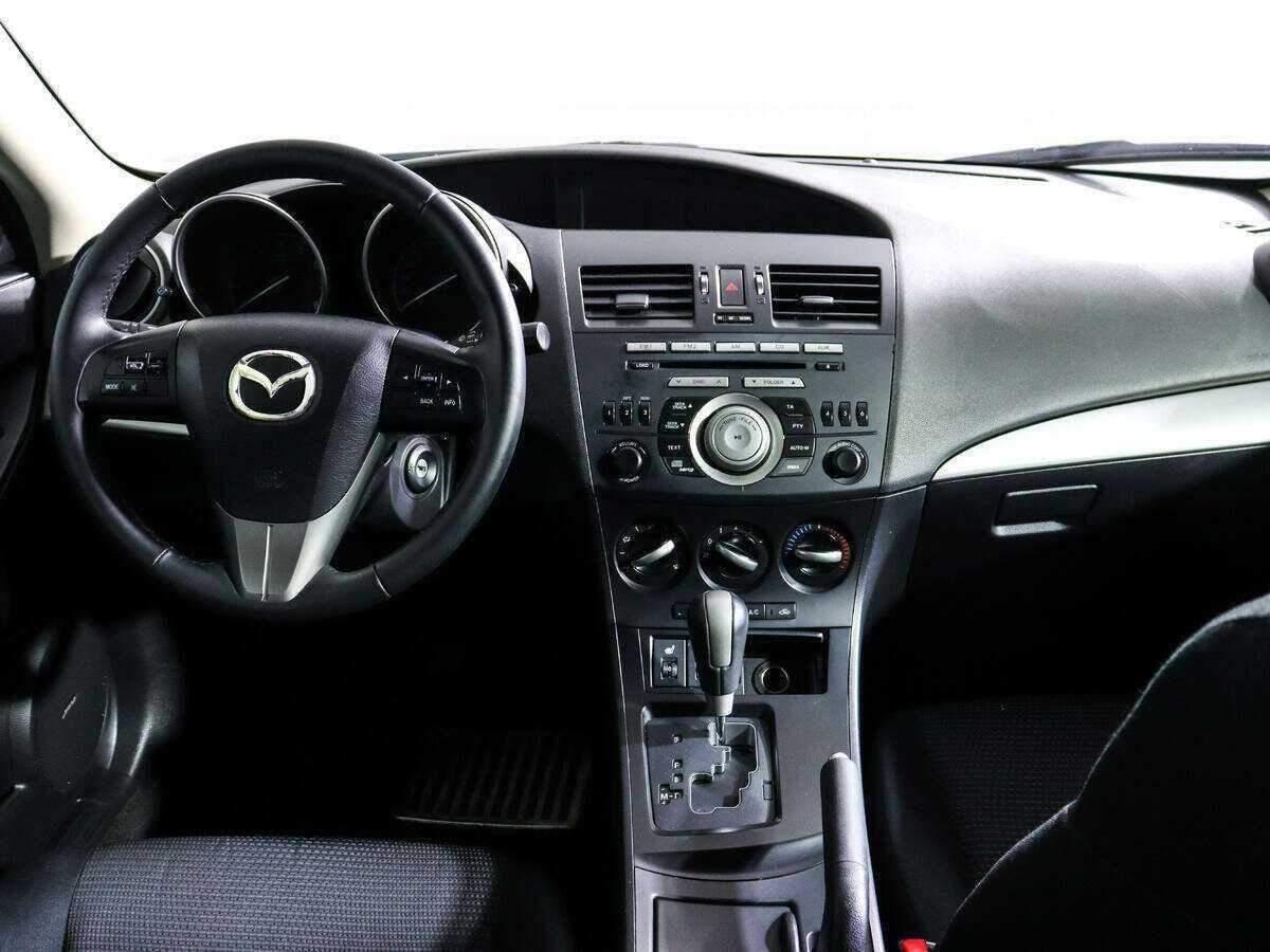 Купить Mazda 3 с пробегом. Фото: #11