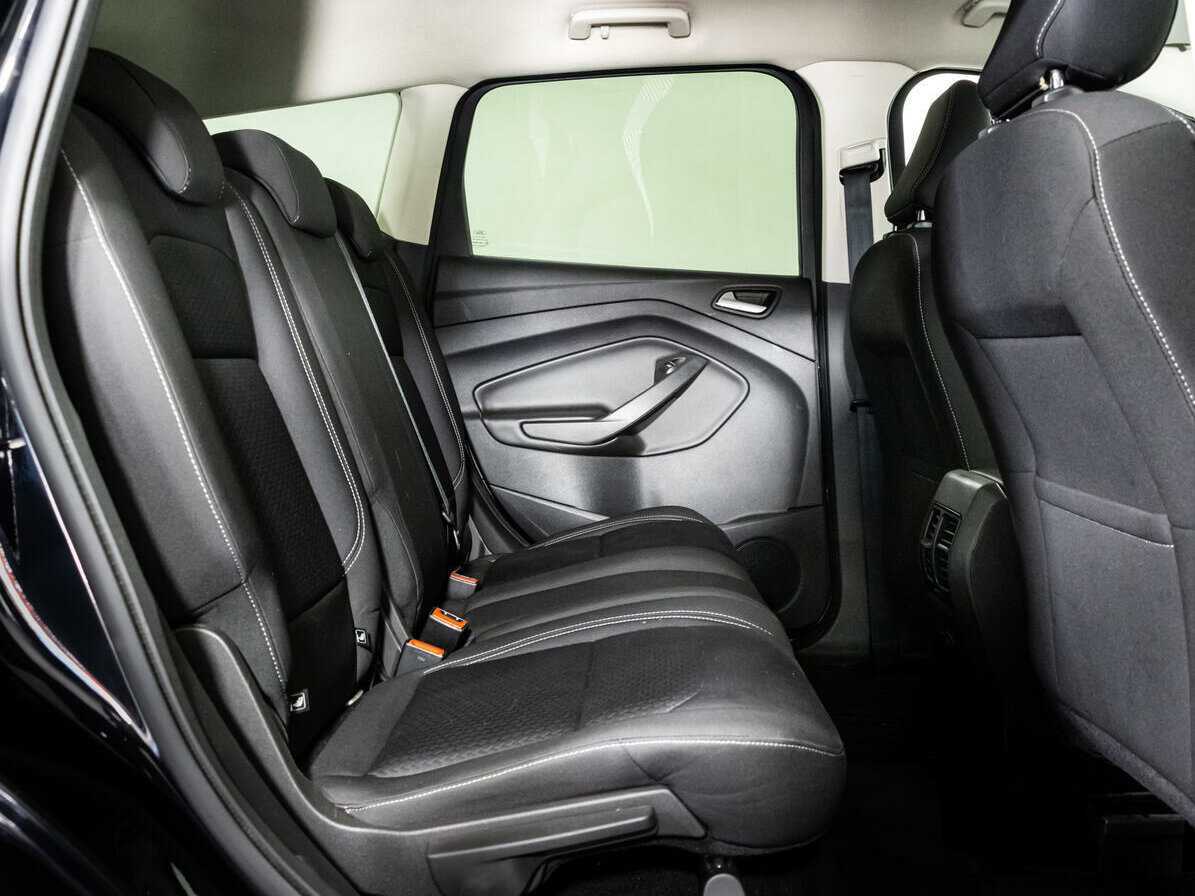 Купить Ford Kuga с пробегом. Фото: #12