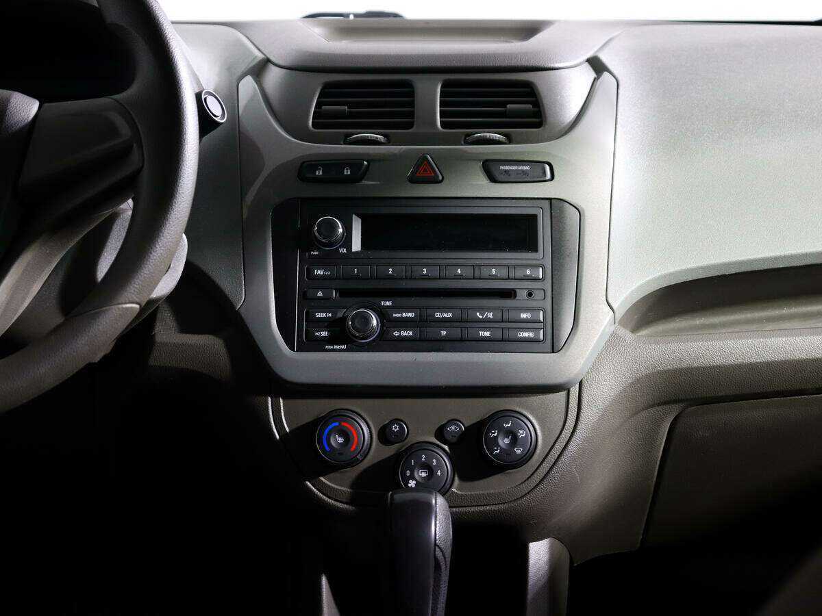 Купить Chevrolet Cobalt с пробегом. Фото: #11