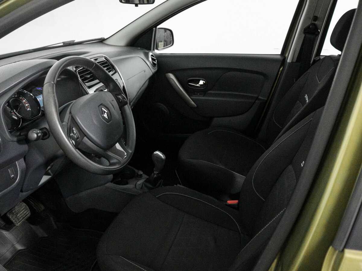 Купить Renault Sandero с пробегом. Фото: #8
