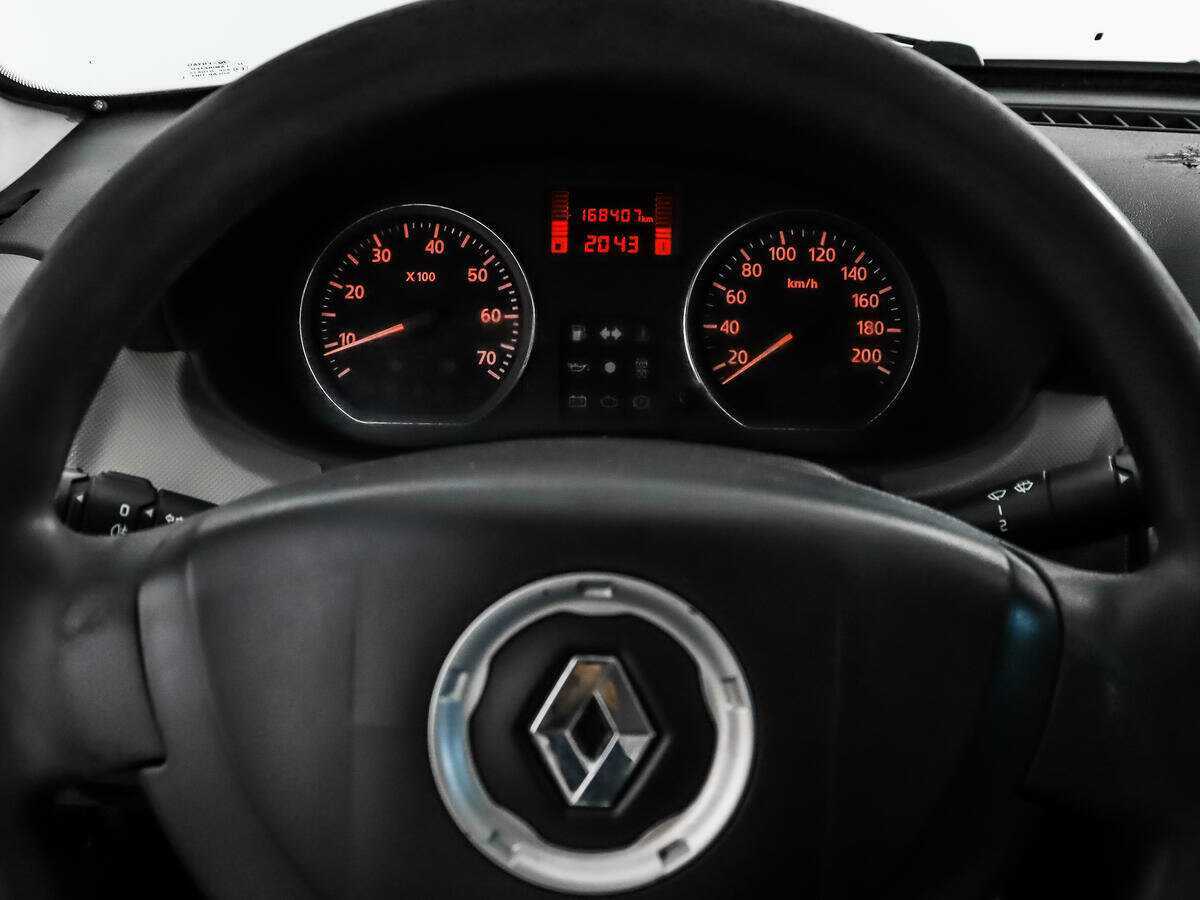 Купить Renault Sandero с пробегом. Фото: #14