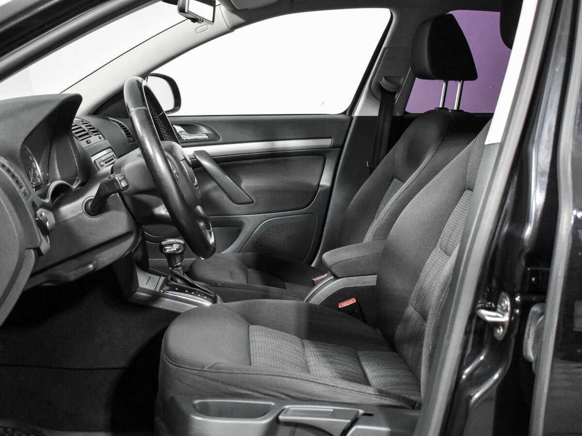 Купить Skoda Octavia с пробегом. Фото: #9