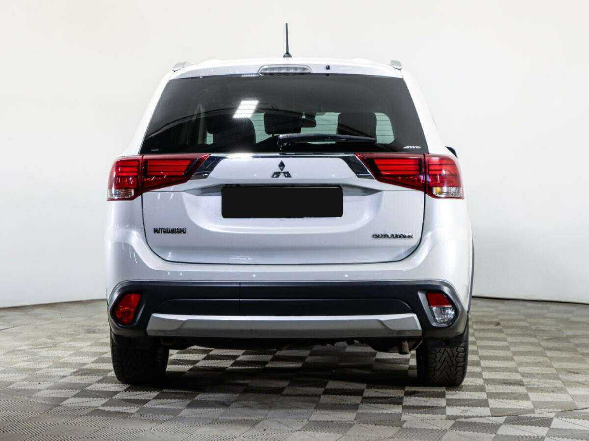 Купить Mitsubishi Outlander с пробегом. Фото: #5