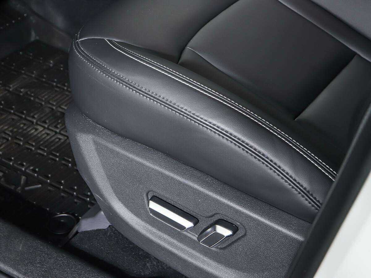 Купить Geely Atlas с пробегом. Фото: #17