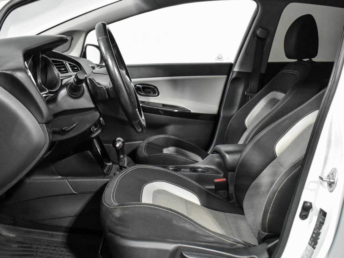 Купить Kia Ceed с пробегом. Фото: #9