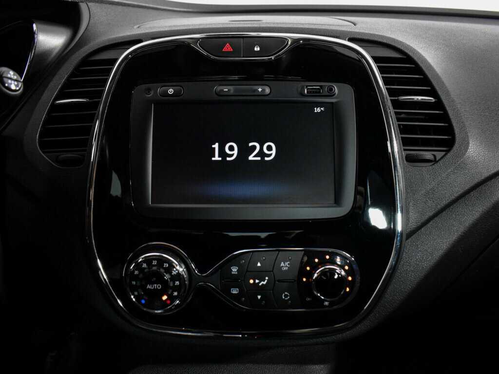 Купить Renault Kaptur с пробегом. Фото: #17