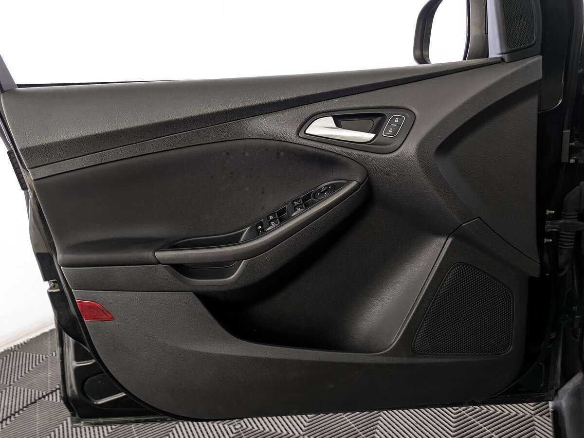 Купить Ford Focus с пробегом. Фото: #14