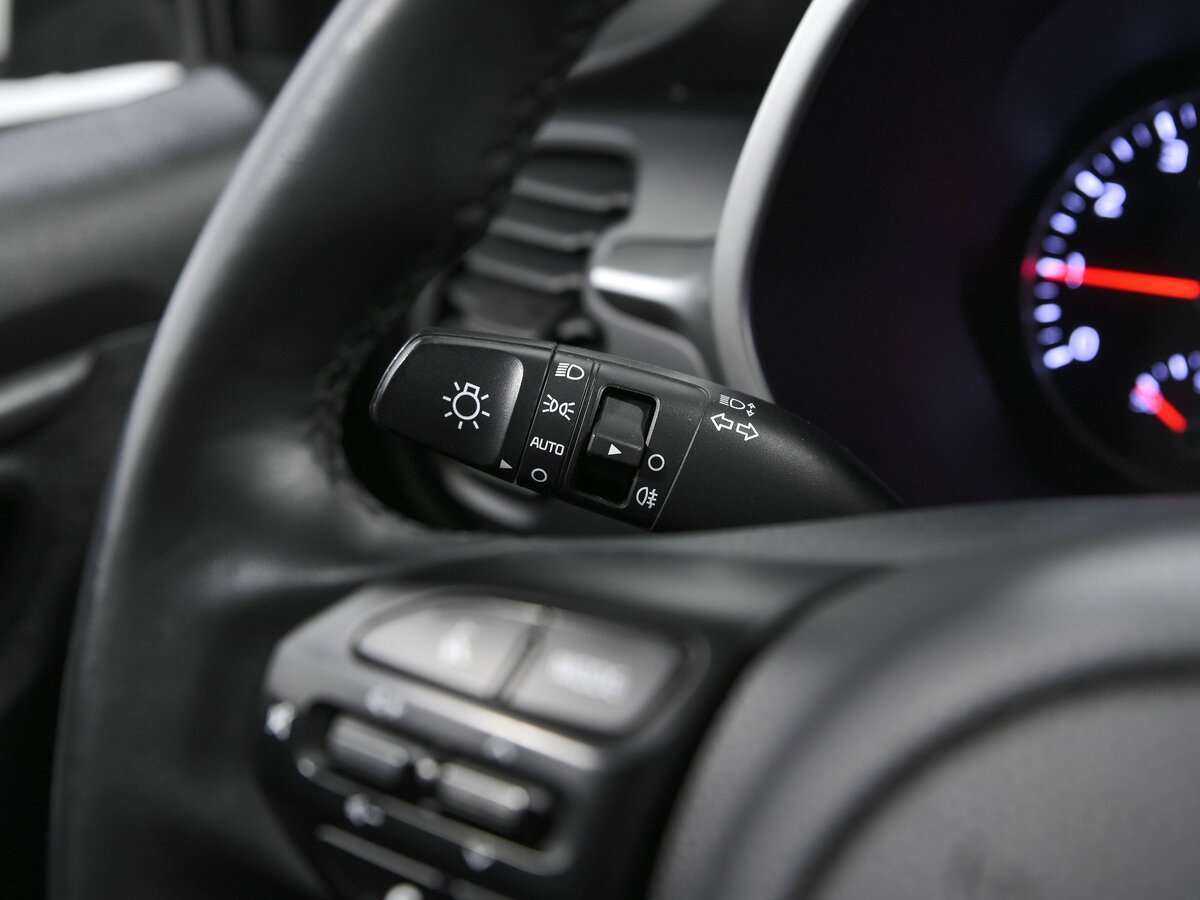 Купить Kia Rio с пробегом. Фото: #9