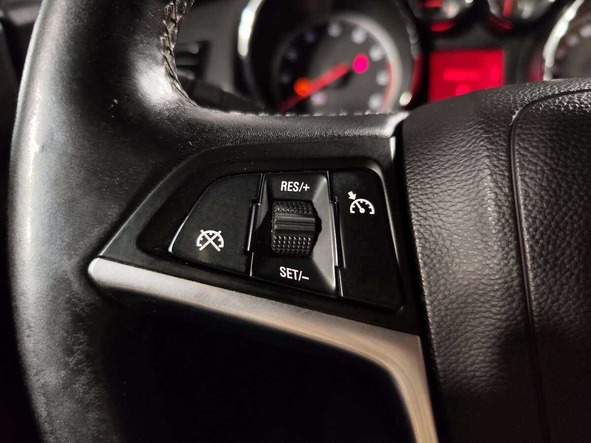 Купить Opel Astra с пробегом. Фото: #9