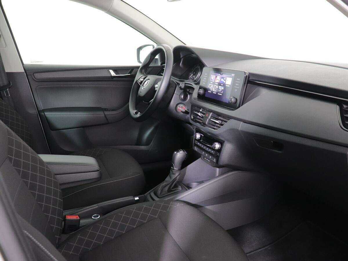 Купить Skoda Rapid с пробегом. Фото: #6