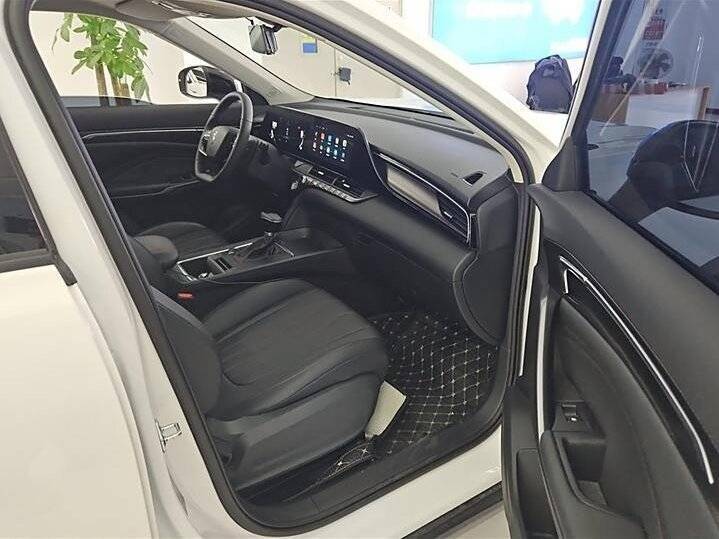 Купить FAW Bestune T55 с пробегом. Фото: #4