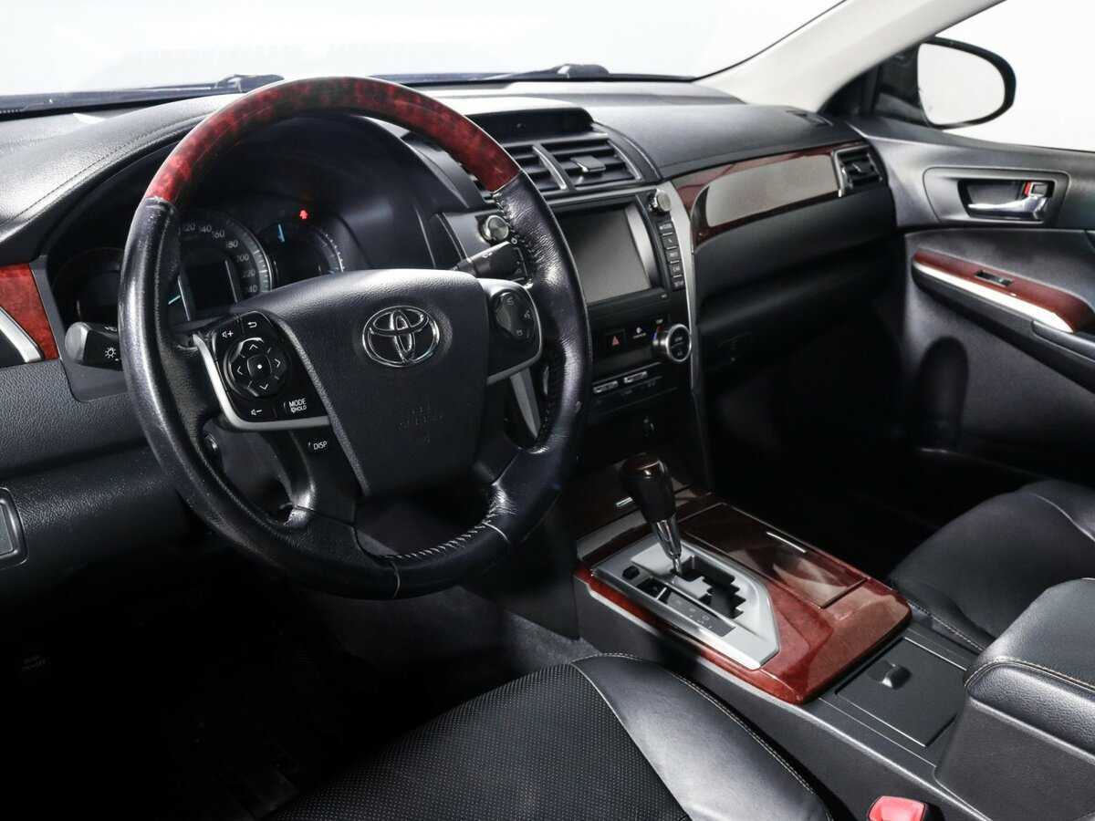 Купить Toyota Camry с пробегом. Фото: #13