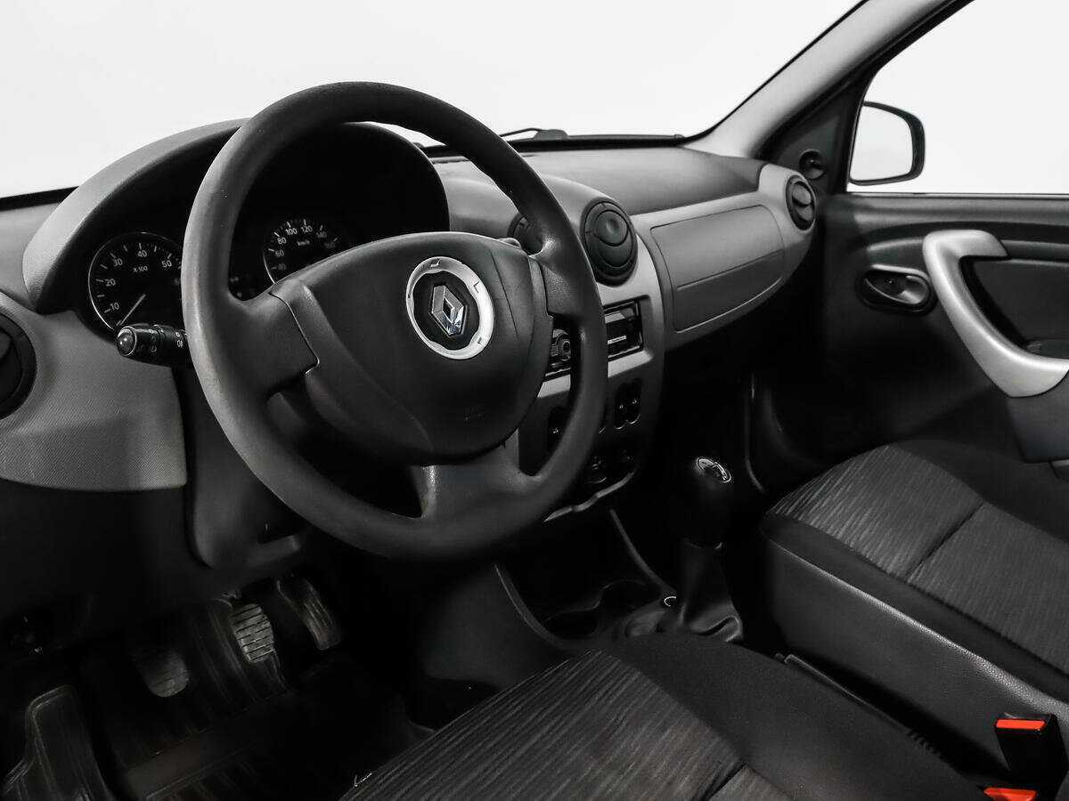 Купить Renault Sandero с пробегом. Фото: #8