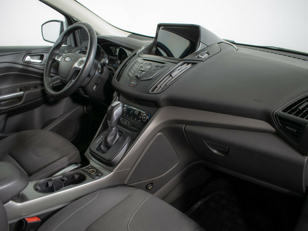 Купить Ford Kuga с пробегом. Фото: #6