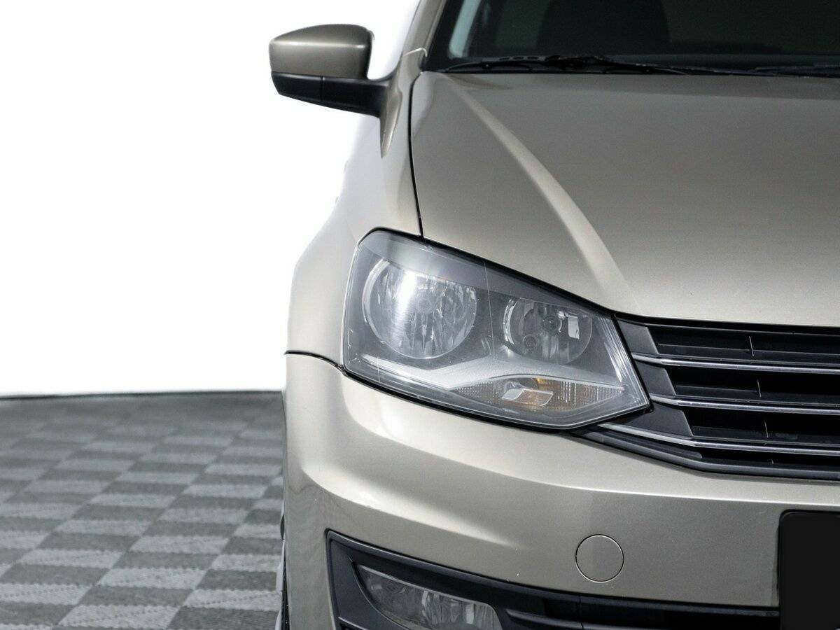 Купить Volkswagen Polo с пробегом. Фото: #17