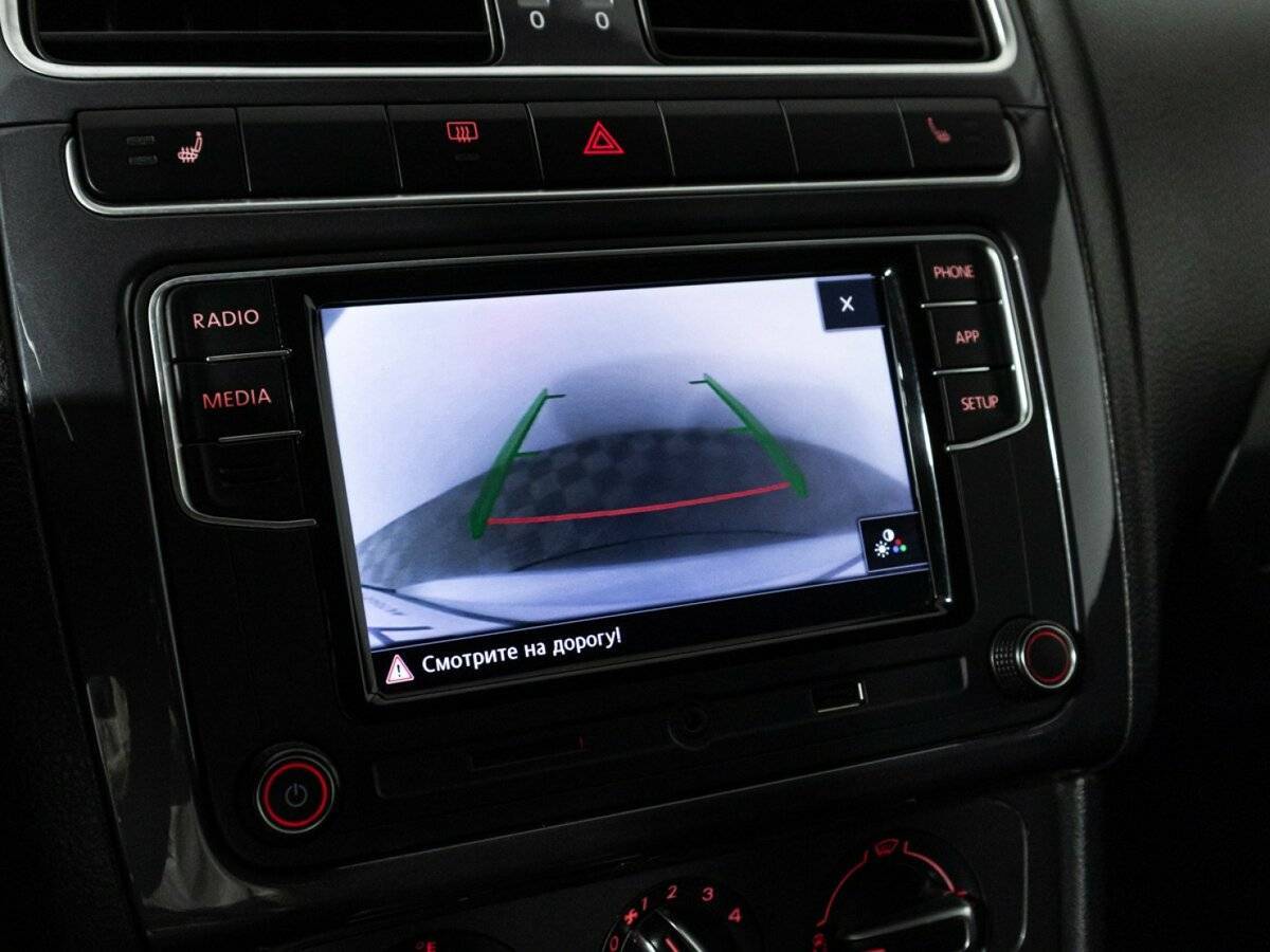 Купить Volkswagen Polo с пробегом. Фото: #15