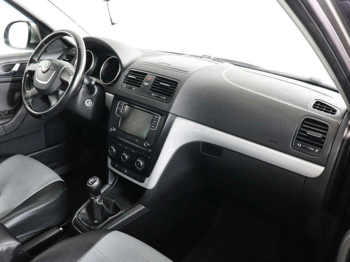Купить Skoda Yeti с пробегом. Фото: #9