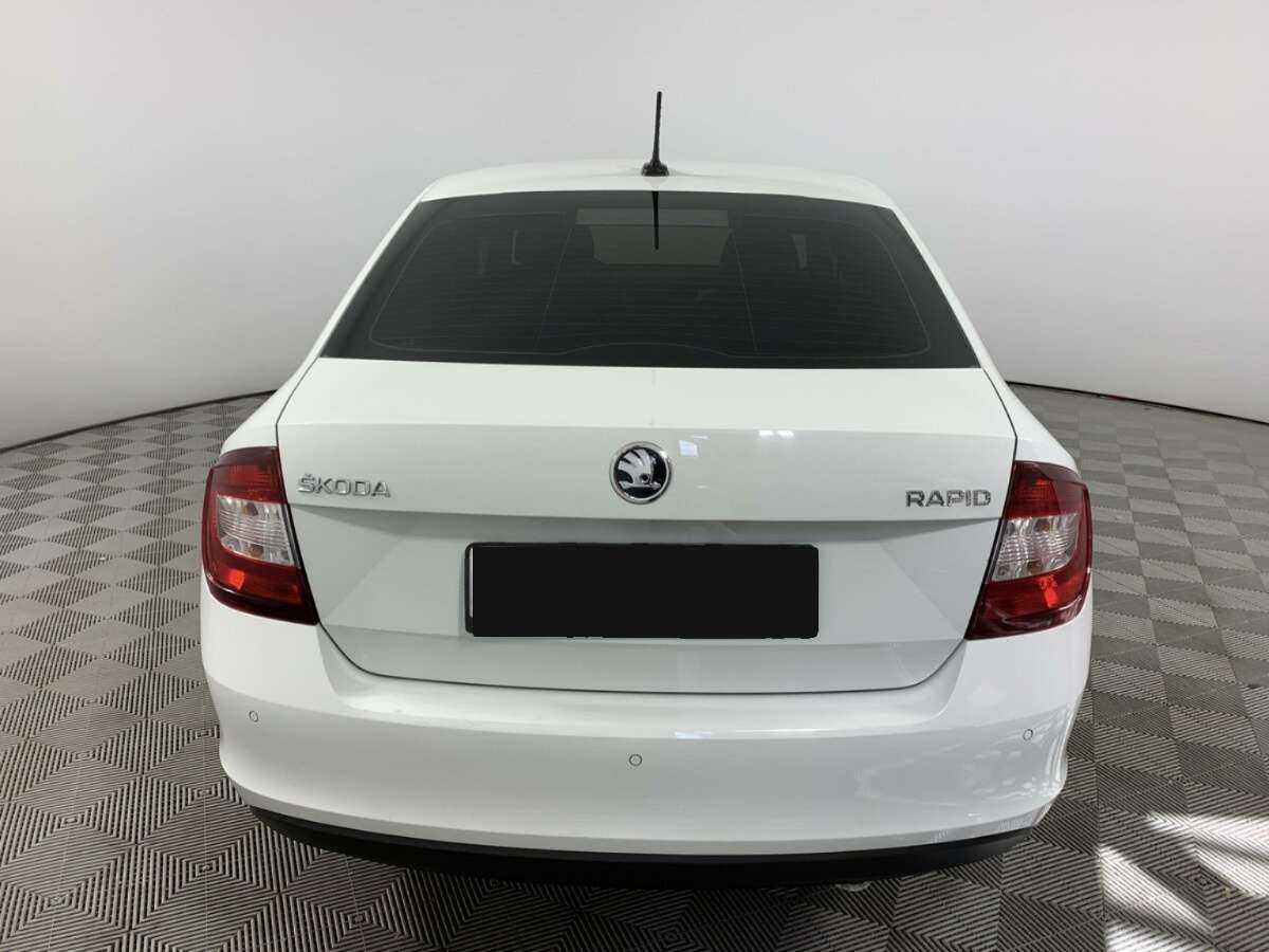 Купить Skoda Rapid с пробегом. Фото: #5
