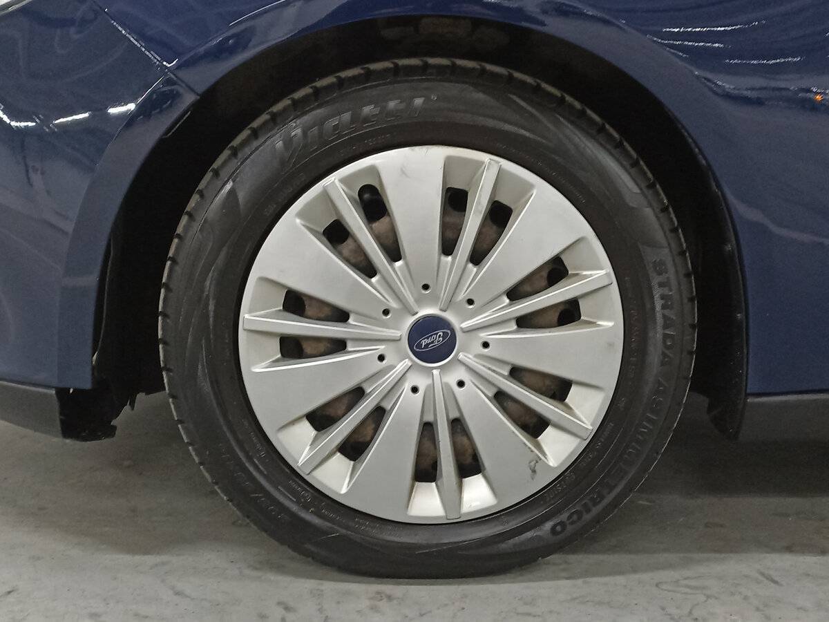 Купить Ford Focus с пробегом. Фото: #17