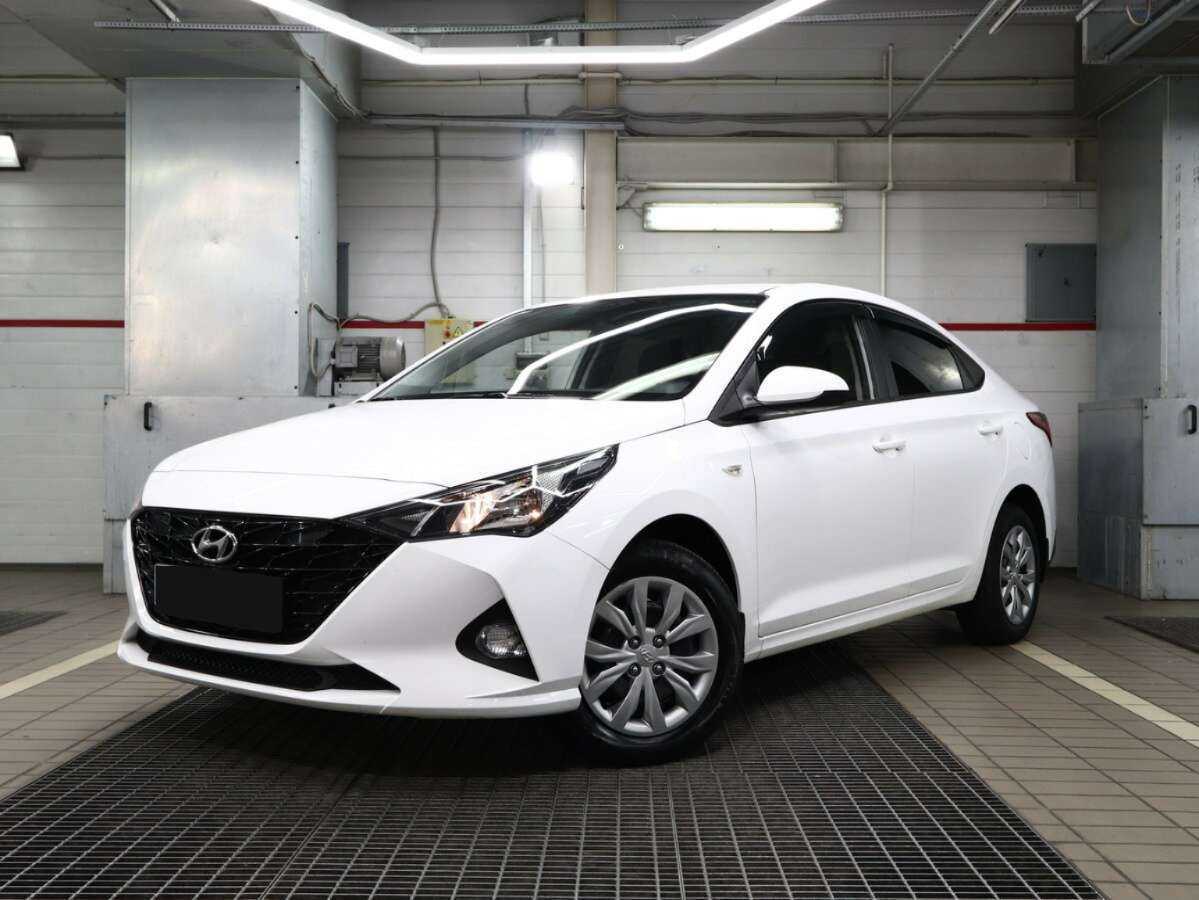 Купить Hyundai Solaris с пробегом. Фото: #0
