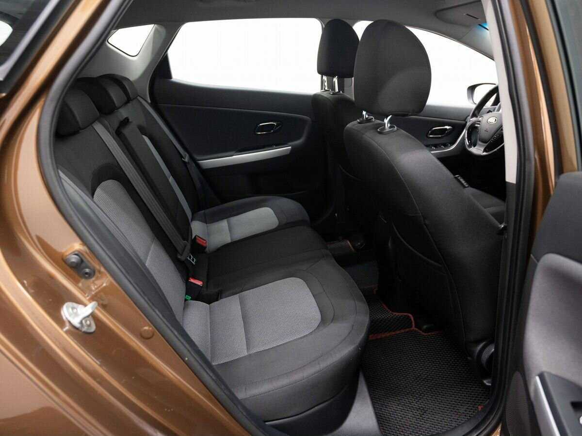 Купить Kia Ceed с пробегом. Фото: #9