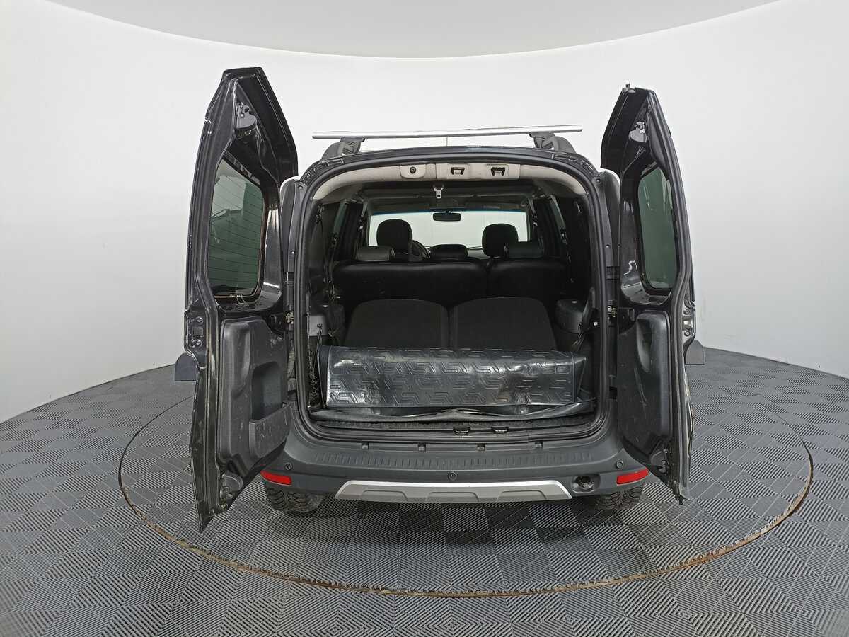 Купить Lada (ВАЗ) Largus с пробегом. Фото: #9