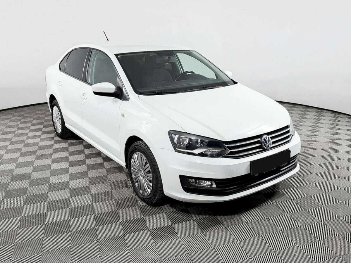 Купить Volkswagen Polo с пробегом. Фото: #2