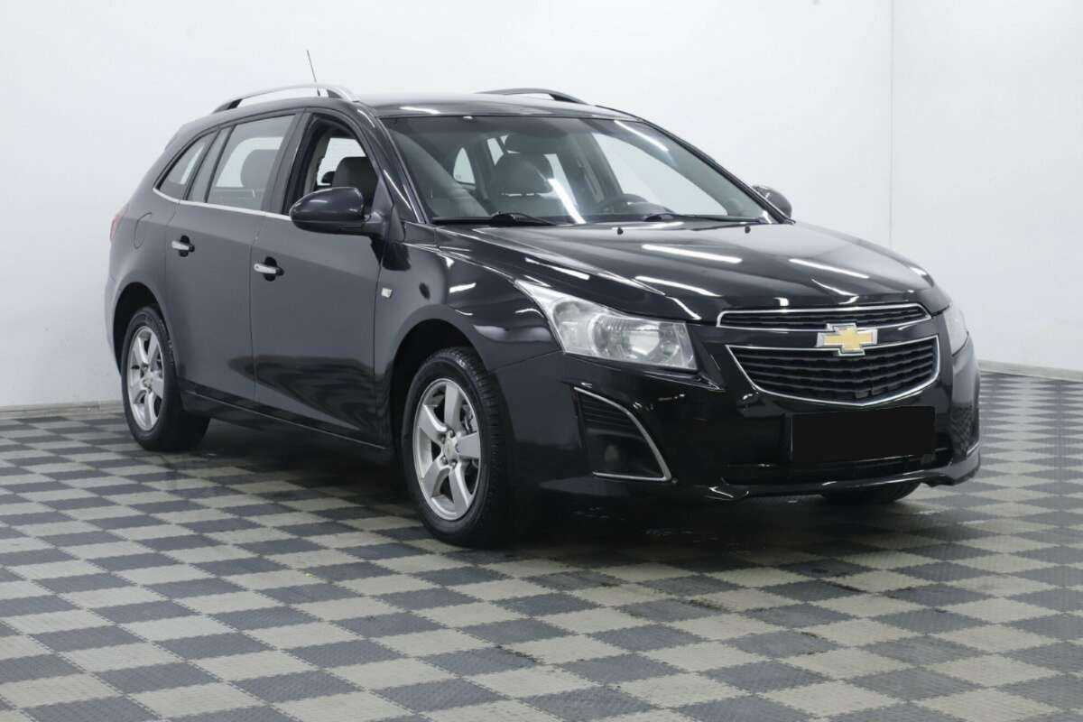 Купить Chevrolet Cruze с пробегом. Фото: #2