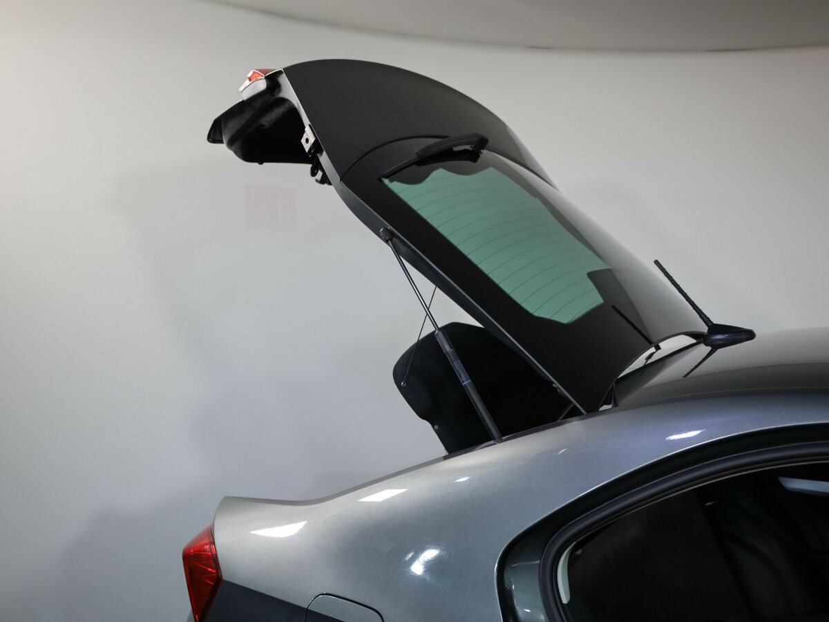 Купить Skoda Rapid с пробегом. Фото: #30