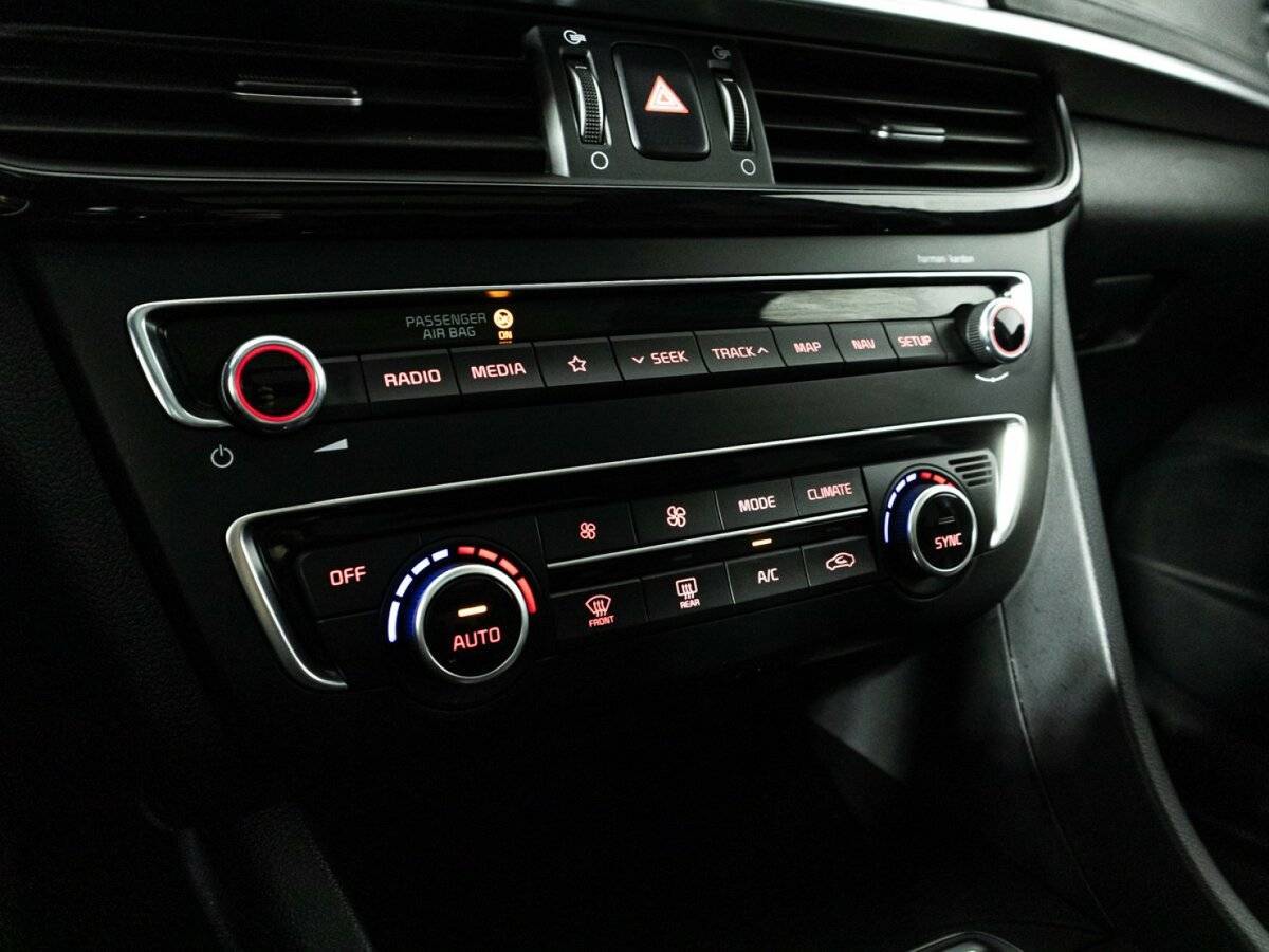 Купить Kia Optima с пробегом. Фото: #18