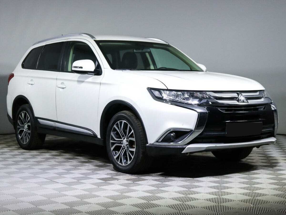 Купить Mitsubishi Outlander с пробегом. Фото: #1