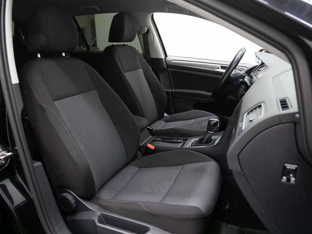 Купить Volkswagen Golf с пробегом. Фото: #13