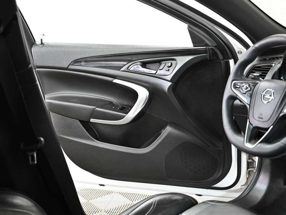 Купить Opel Insignia с пробегом. Фото: #9