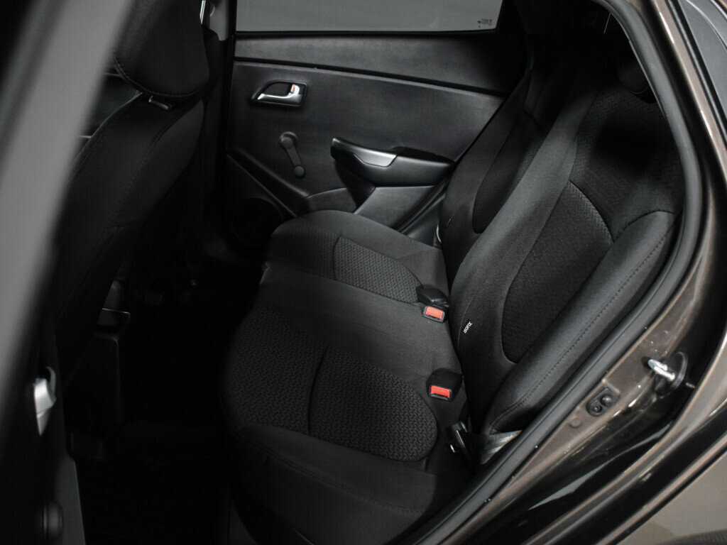 Купить Kia Rio с пробегом. Фото: #12