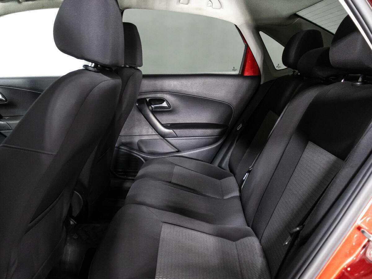 Купить Volkswagen Polo с пробегом. Фото: #9
