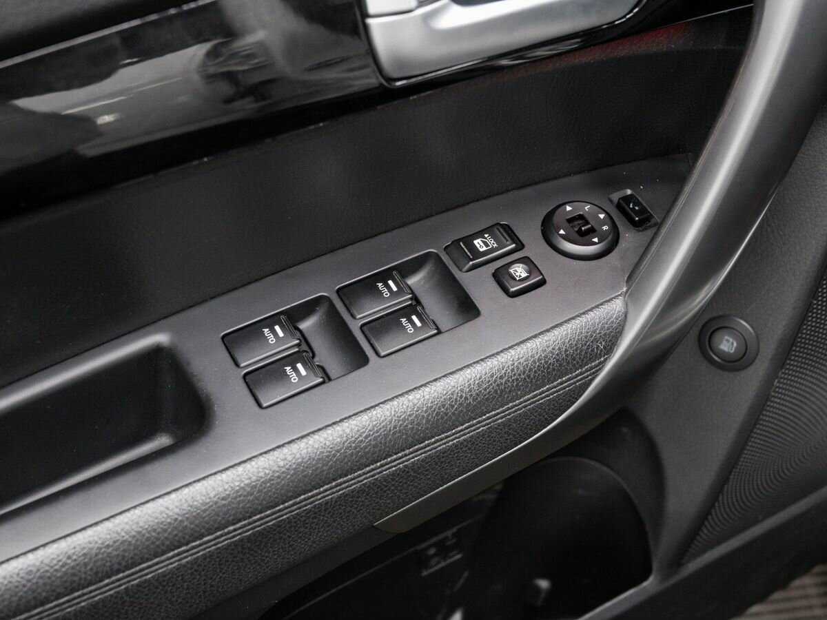 Купить Kia Sorento с пробегом. Фото: #14