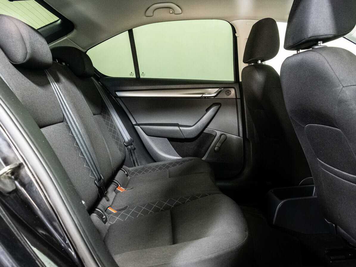 Купить Skoda Octavia с пробегом. Фото: #13