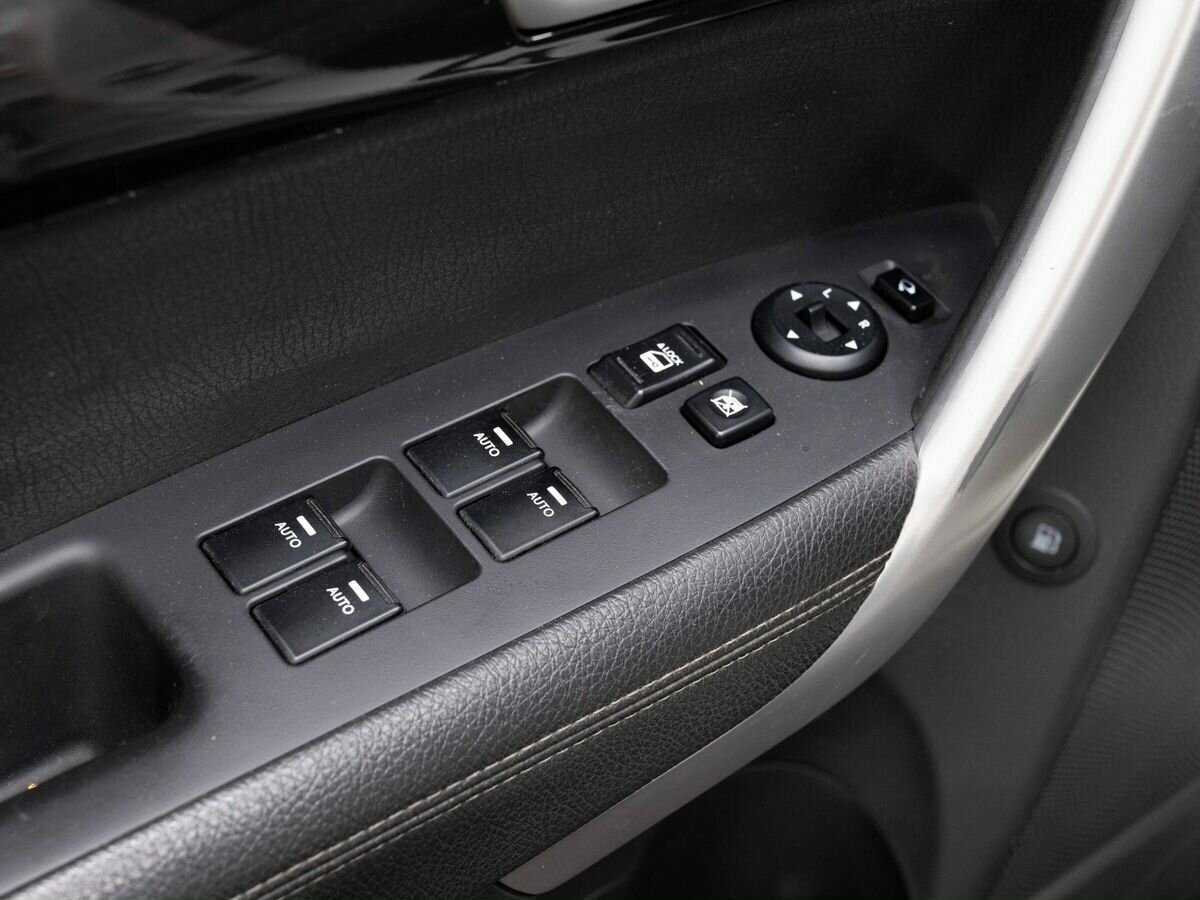Купить Kia Sorento с пробегом. Фото: #16