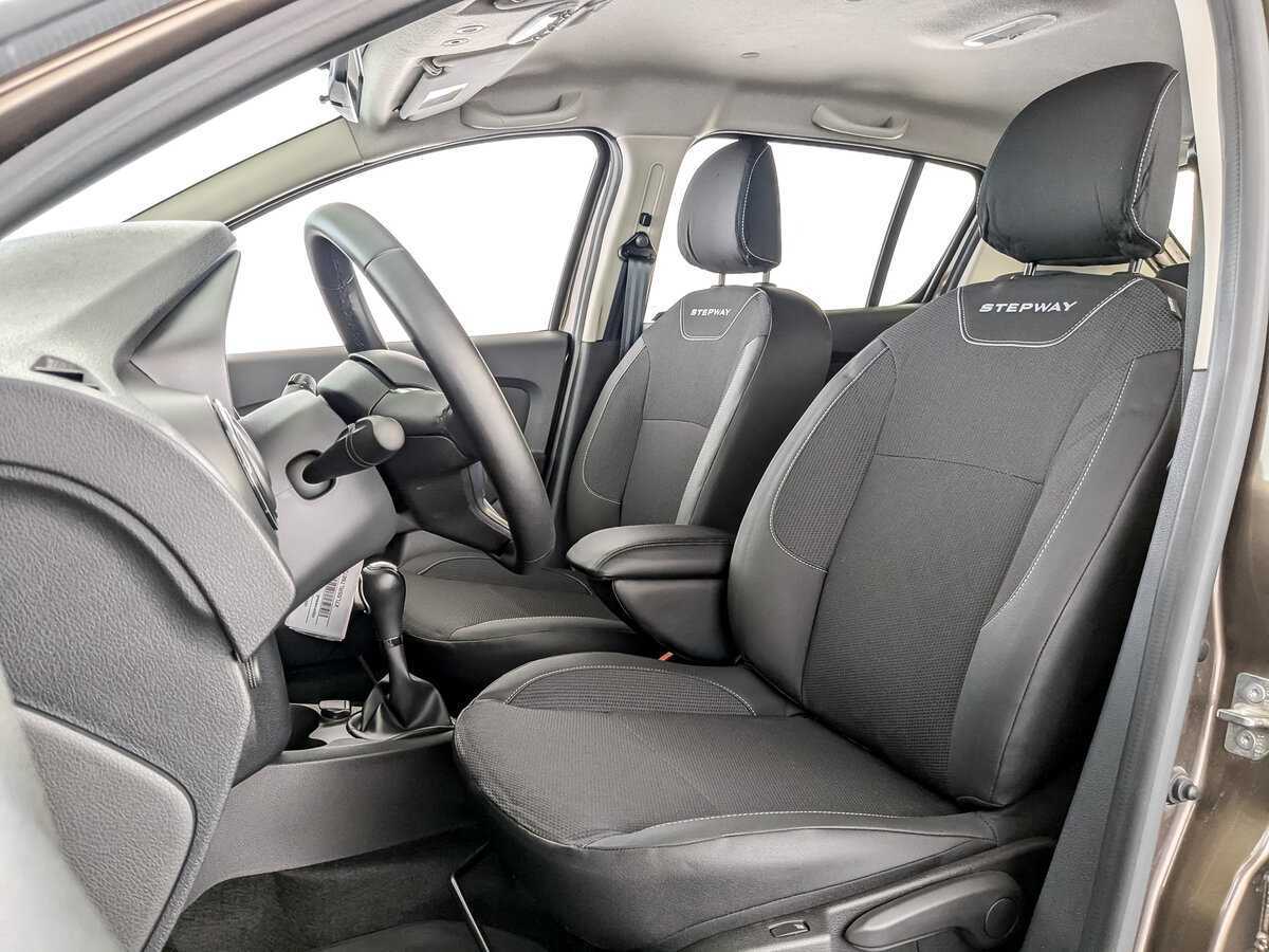 Купить Renault Sandero с пробегом. Фото: #15