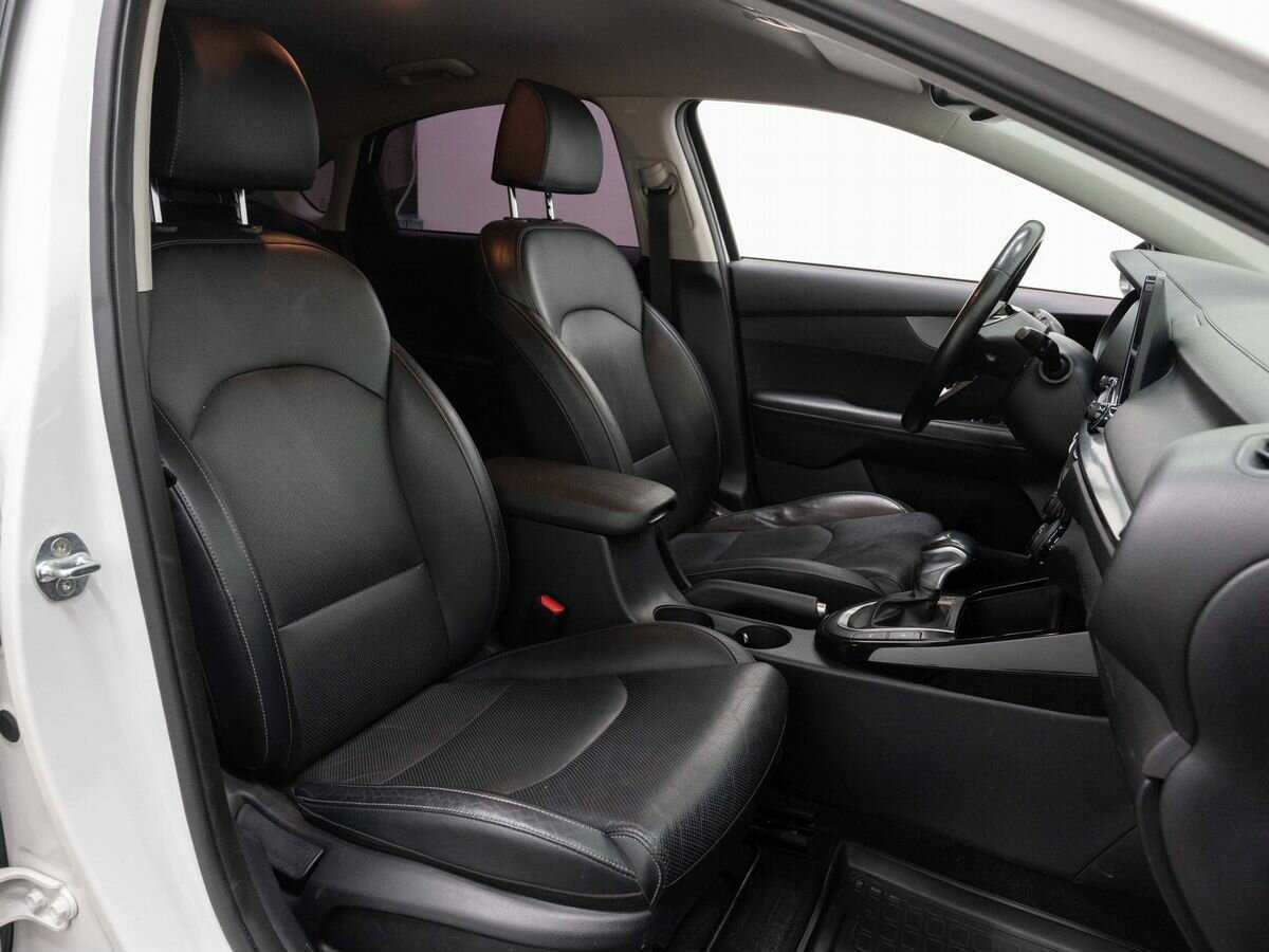 Купить Kia Cerato с пробегом. Фото: #11